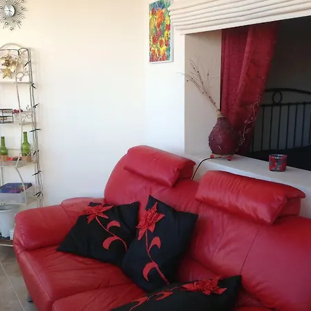 Apartamento דירה *